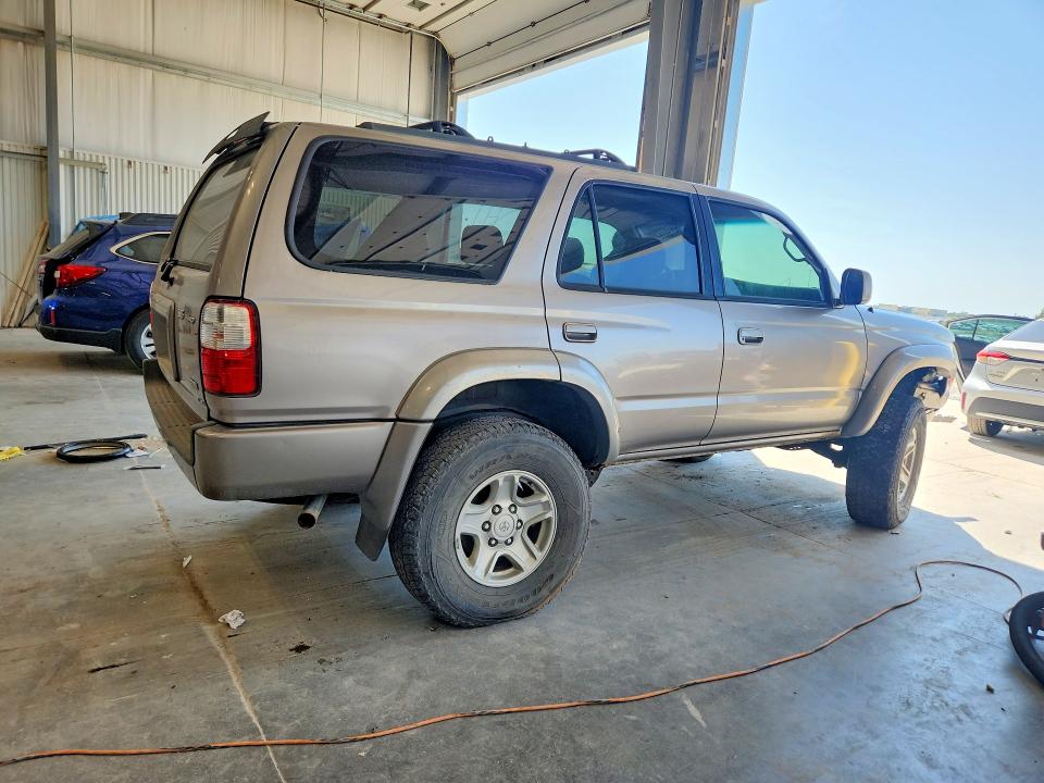 Photo 3 from auction – 2002 TOYOTA 4RUNNER with VIN JT3HN86R820387560