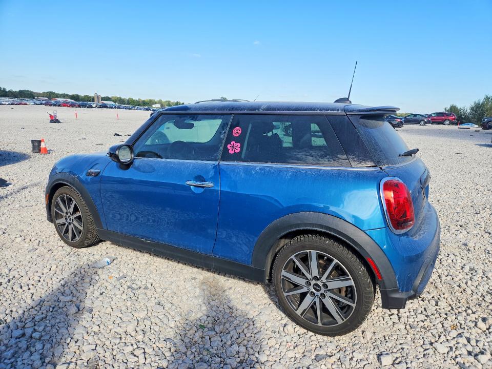 صورة رقم 2 من المزاد - 2022 MINI COOPER مع VIN WMW53DH05N2R36374