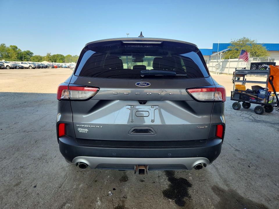 Photo 6 from auction – 2021 FORD ESCAPE with VIN 1FMCU9DZ1MUA36790