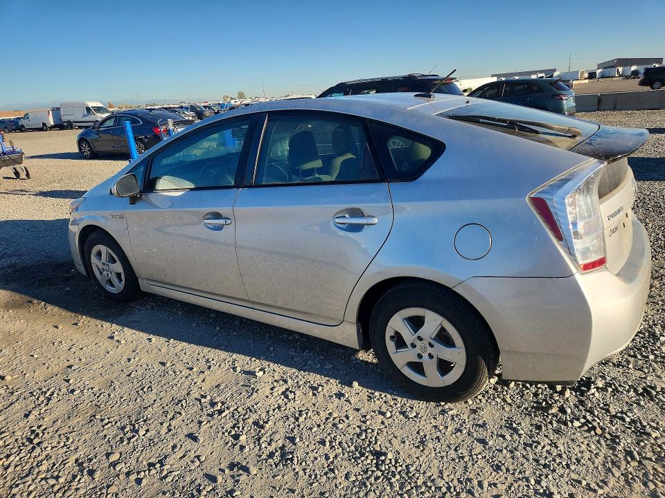 Photo 2 from auction – 2011 TOYOTA PRIUS with VIN JTDKN3DU3B1477446