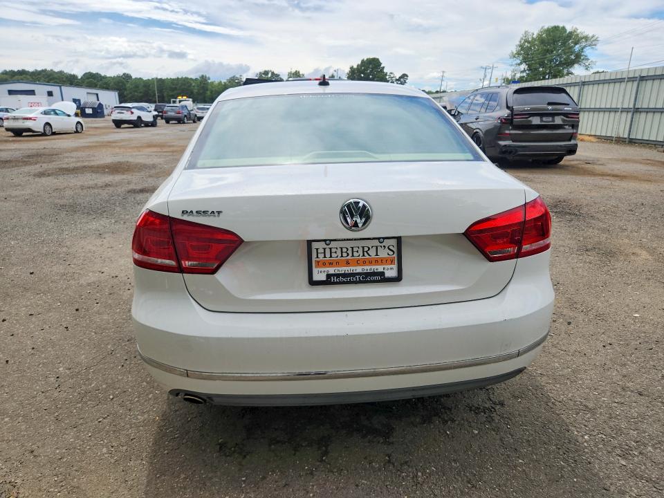 Photo 6 from auction – 2013 VOLKSWAGEN PASSAT with VIN 1VWCH7A30DC100706