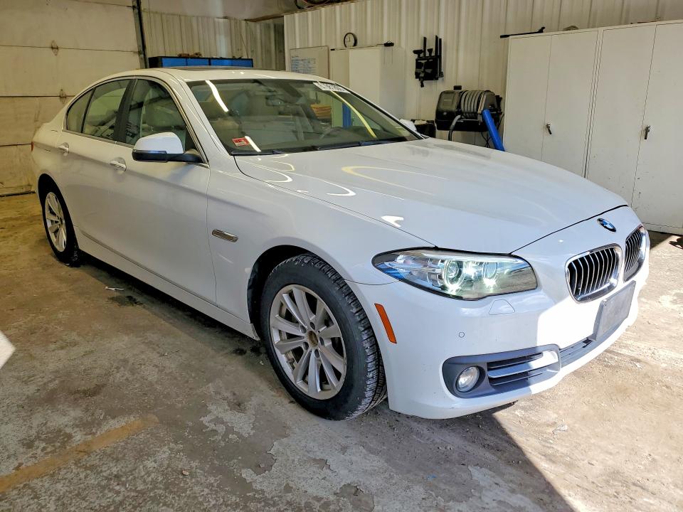 Photo 4 from auction – 2016 BMW 528 with VIN WBA5A7C53GG149732