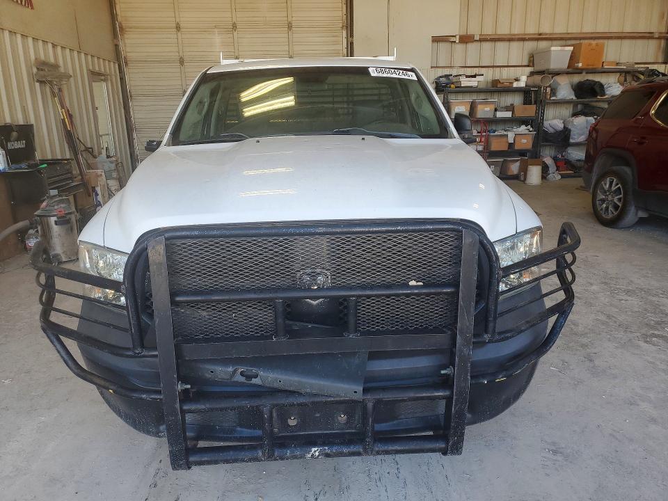 Zdjęcie 5 z aukcji – 2014 RAM 1500 z VIN 3C6JR6DT6EG180886
