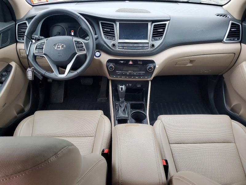 Photo 8 from auction – 2017 HYUNDAI TUCSON with VIN KM8J3CA29HU306353