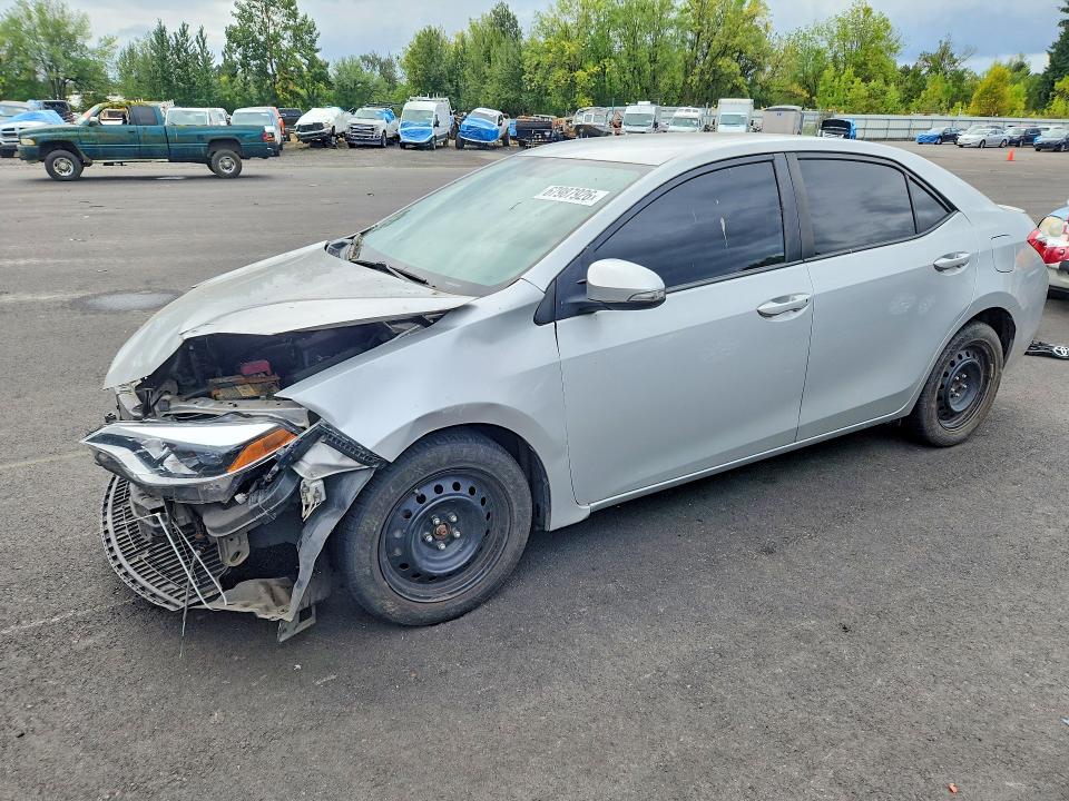 TOYOTA COROLLA 2015 with VIN 5YFBURHE4FP286418 - Photo from auction