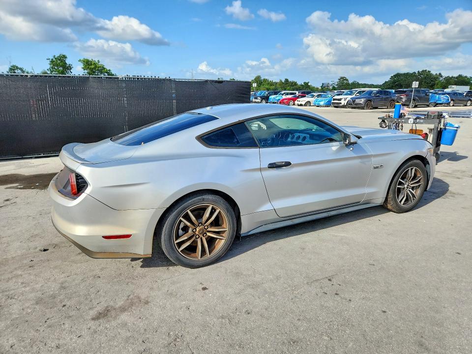 Снимка 3 от търг – 2017 FORD MUSTANG с VIN 1FA6P8THXH5278222