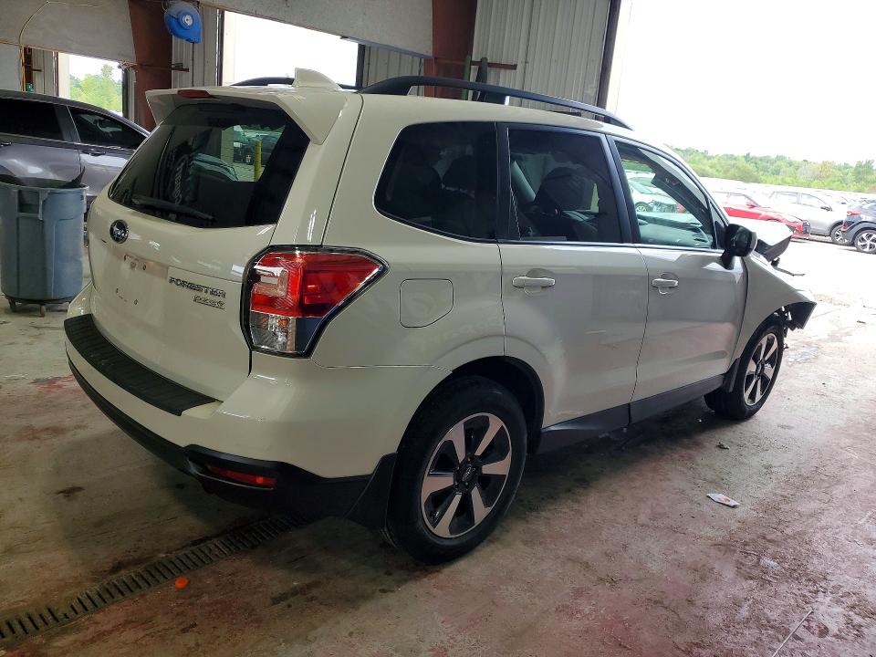 Photo 3 from auction – 2017 SUBARU FORESTER with VIN JF2SJAGC9HH515251