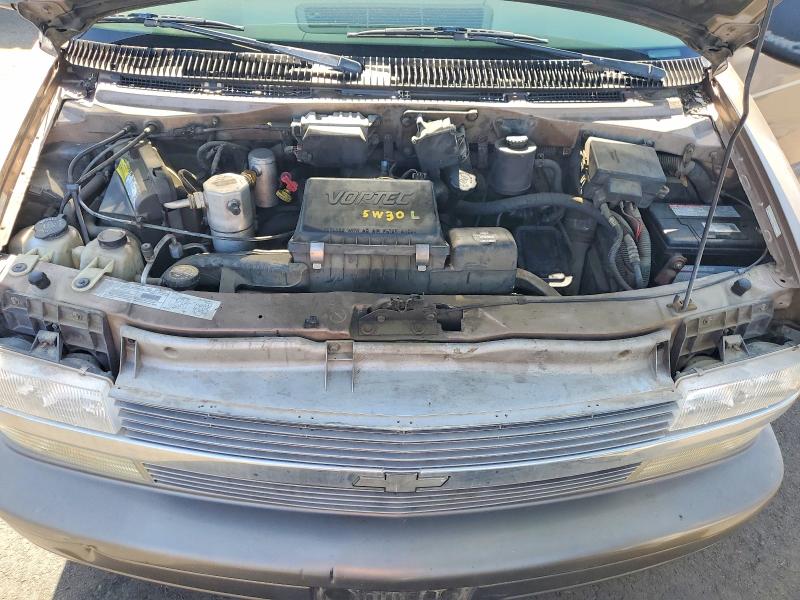 Photo 12 from auction – 2000 CHEVROLET ASTRO with VIN 1GNDM19W7YB205891