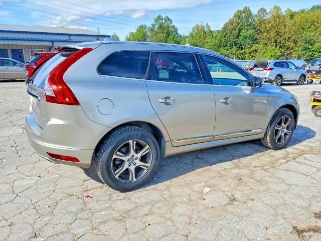 Фото 3 с аукциона – 2015 VOLVO XC60 с VIN YV4902RB5F2576099