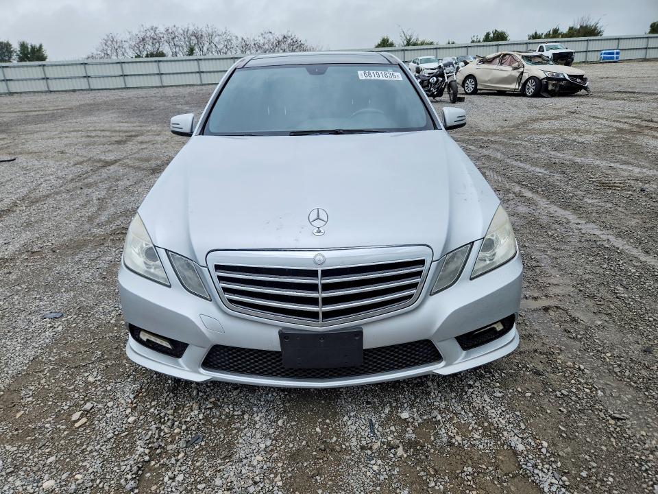 Photo 5 from auction – 2011 MERCEDES-BENZ E with VIN WDDHF8HB1BA299085