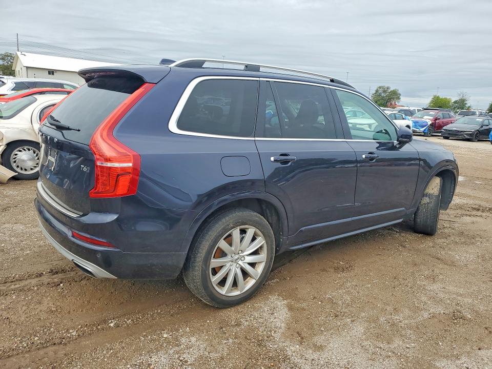 Photo 3 from auction – 2016 VOLVO XC90 with VIN YV4A22PK1G1071985