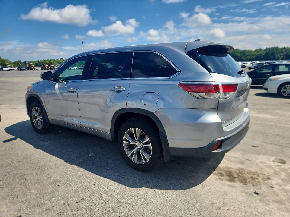 Photo 2 from auction – 2014 TOYOTA HIGHLANDER with VIN 5TDBKRFH5ES011682