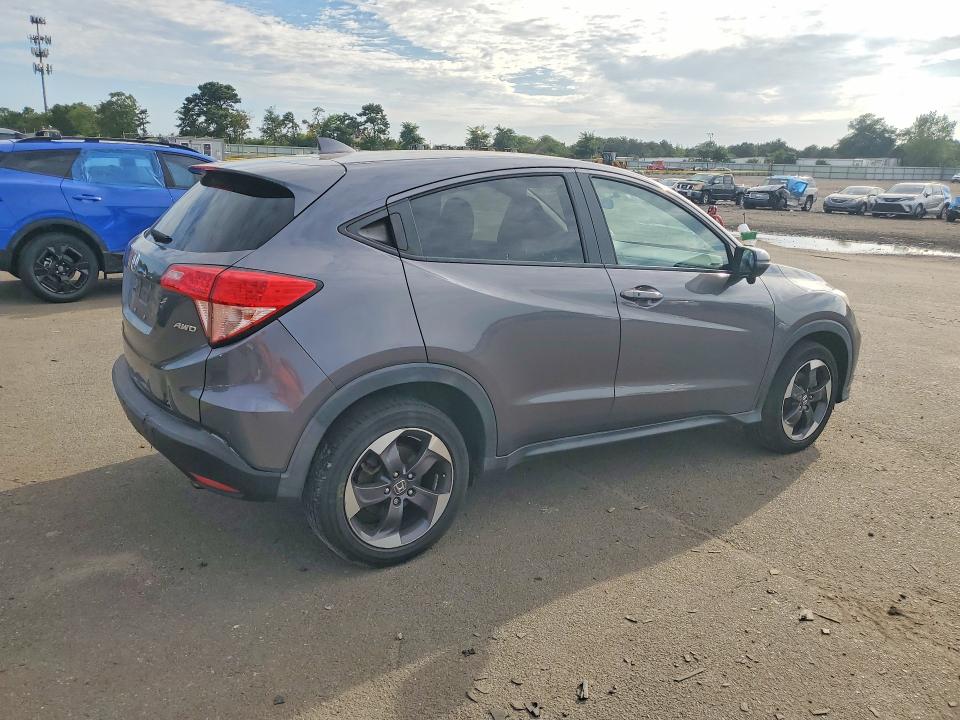 Photo 3 from auction – 2018 HONDA HR-V with VIN 3CZRU6H59JG700816