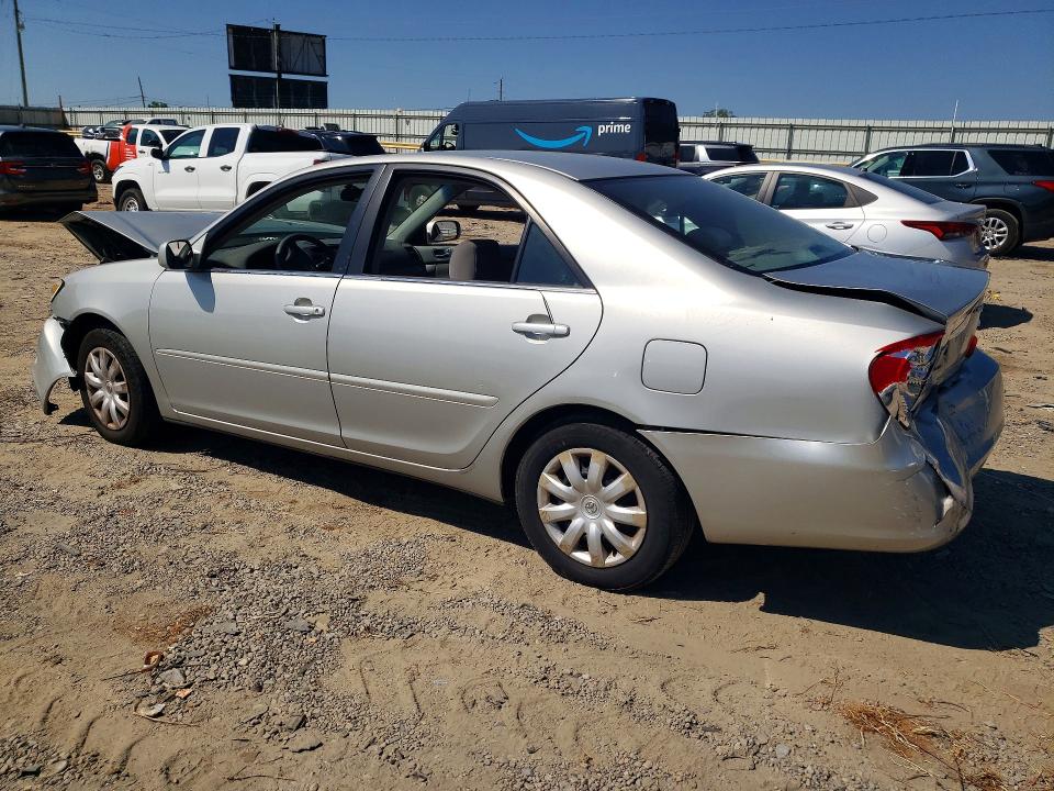 Photo 2 from auction – 2005 TOYOTA CAMRY with VIN 4T1BE30KX5U415772