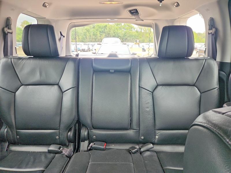 Photo 10 from auction – 2015 HONDA PILOT with VIN 5FNYF4H77FB051385