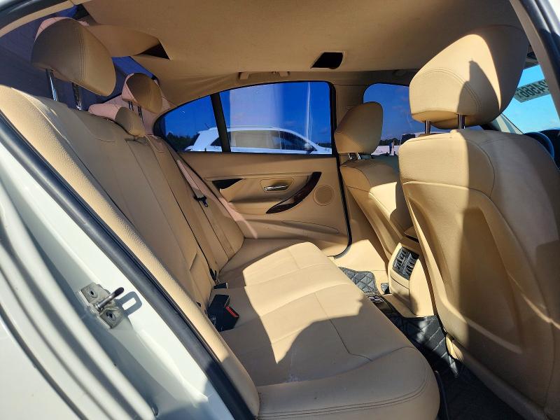 Zdjęcie 10 z aukcji – 2014 BMW 320 z VIN WBA3B1C51EK133637