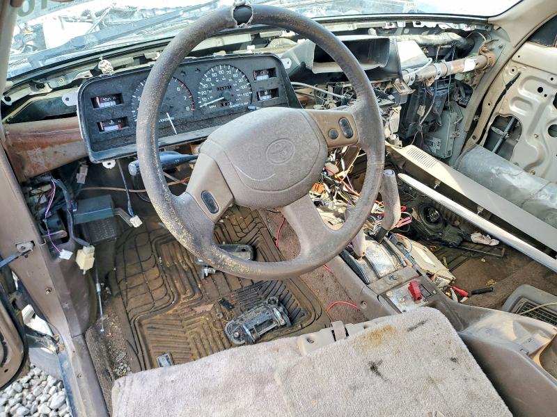 Photo 8 from auction – 1995 TOYOTA 4RUNNER with VIN JT3VN39W6S0218337