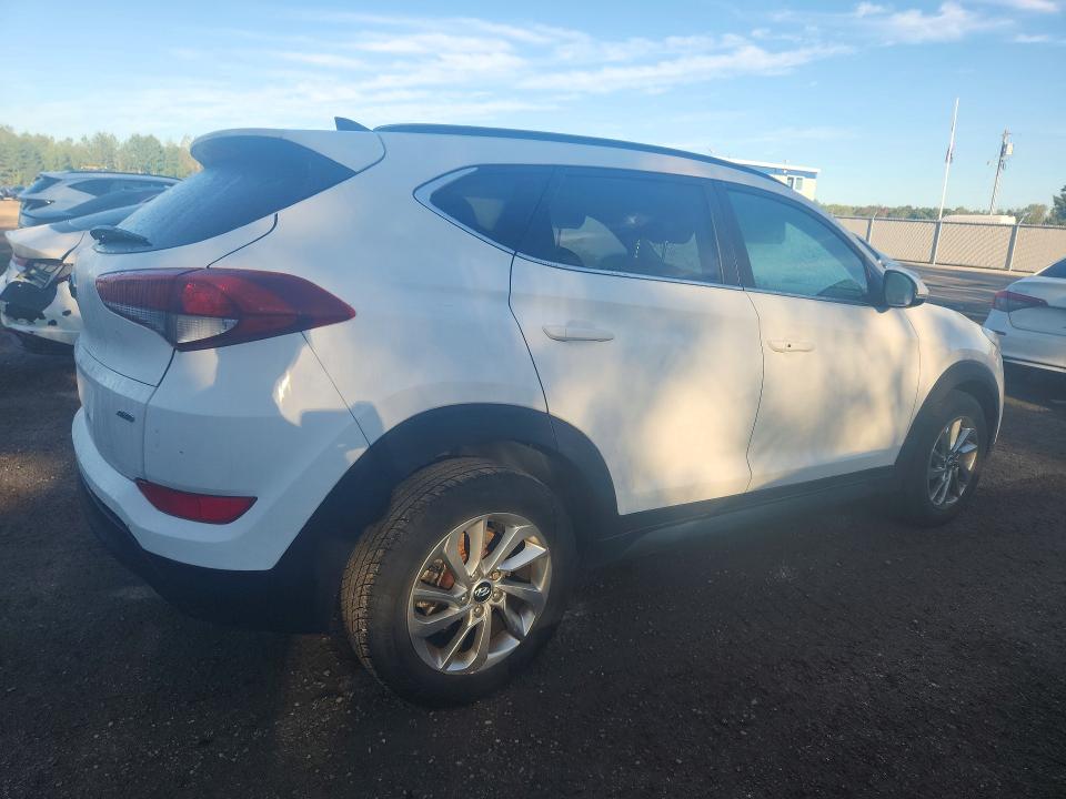 Photo 3 from auction – 2016 HYUNDAI TUCSON with VIN KM8J3CA44GU243677