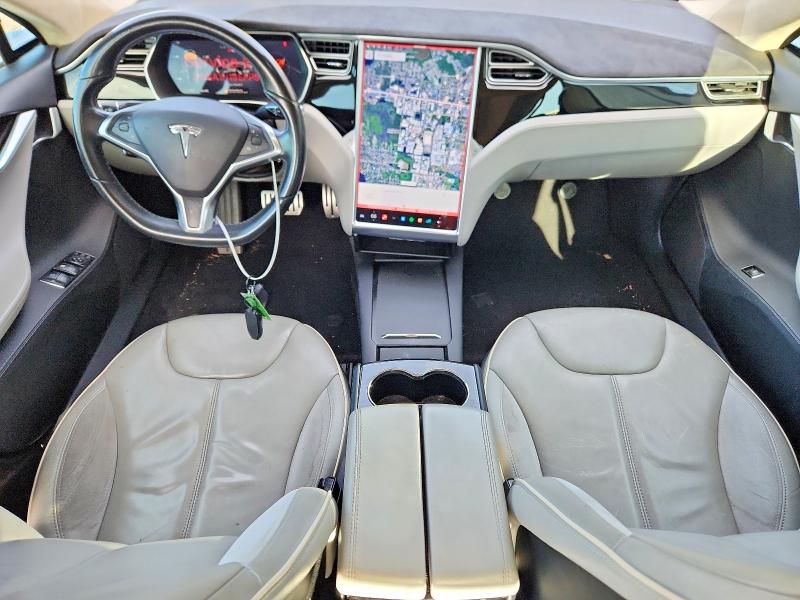 Zdjęcie 8 z aukcji – 2014 TESLA MODEL S z VIN 5YJSA1H19EFP55911