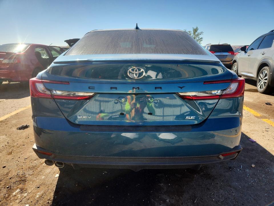 Zdjęcie 6 z aukcji – 2026 TOYOTA CAMRY z VIN 4T1DAACK3TU732620