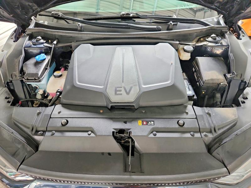 Photo 11 from auction – 2024 KIA EV6 with VIN KNDC34LA2R5205402