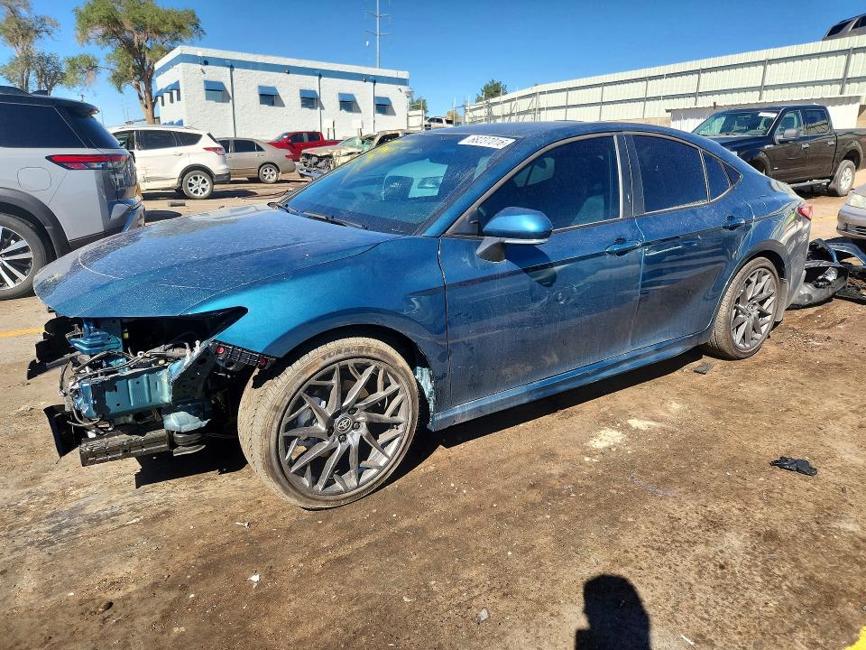 TOYOTA CAMRY 2026 z numerem VIN 4T1DAACK3TU732620 - Zdjęcie z aukcji