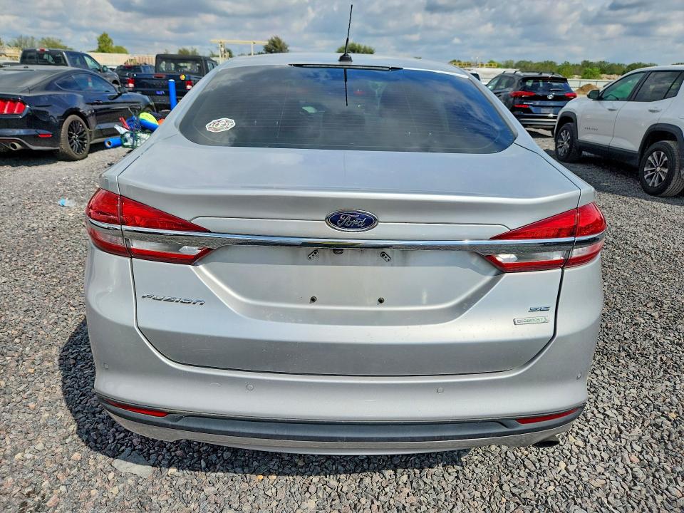 Photo 6 from auction – 2017 FORD FUSION with VIN 3FA6P0HD6HR272549