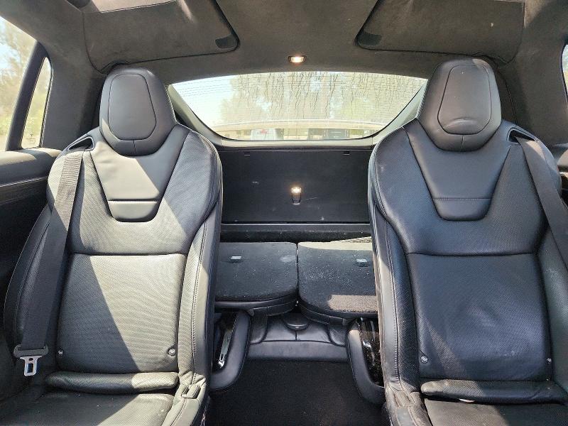 Фото 10 с аукциона – 2016 TESLA MODEL X с VIN 5YJXCBE25GF007842