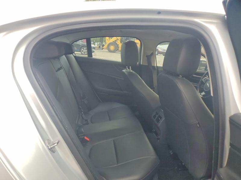 Foto 10 de la subasta – 2018 JAGUAR XE con VIN SAJAD4FX7JCP34561