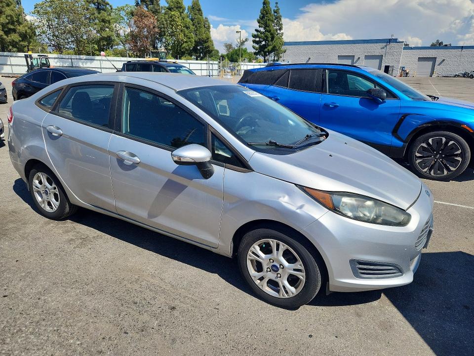 Снимка 4 от търг – 2015 FORD FIESTA с VIN 3FADP4BJ1FM159132