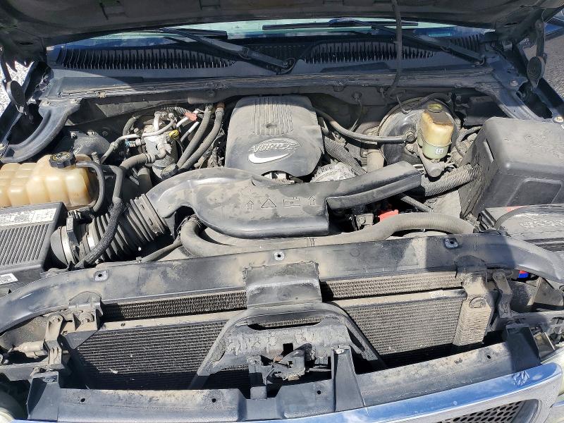 Снимка 12 от търг – 2002 GMC YUKON с VIN 1GKEC13T22R295369