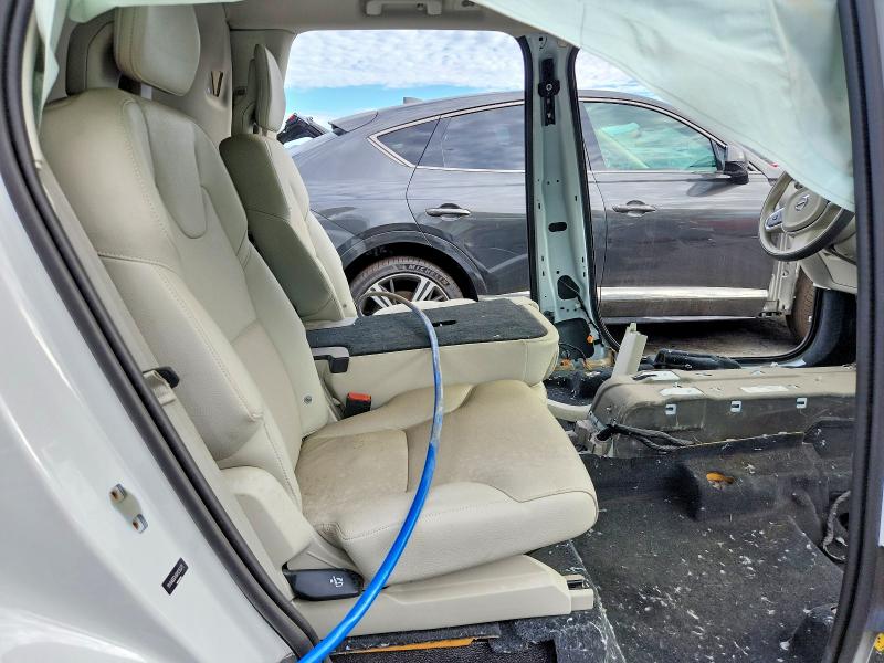 Photo 11 from auction – 2024 VOLVO XC90 with VIN YV4H60CK6R1235375