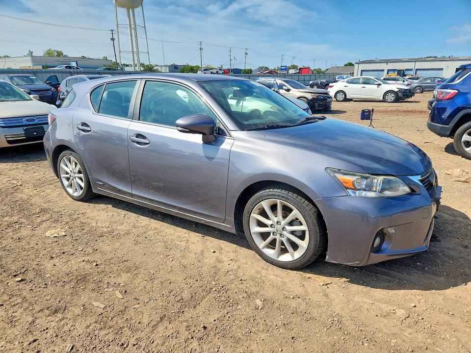 Photo 4 from auction – 2012 LEXUS CT with VIN JTHKD5BH0C2102015
