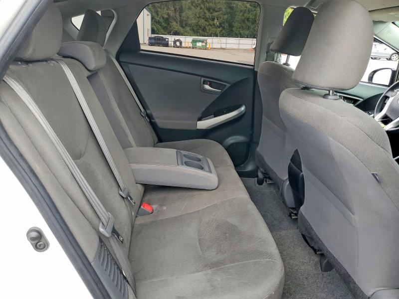 Снимка 11 от търг – 2015 TOYOTA PRIUS с VIN JTDKN3DU2F1866200
