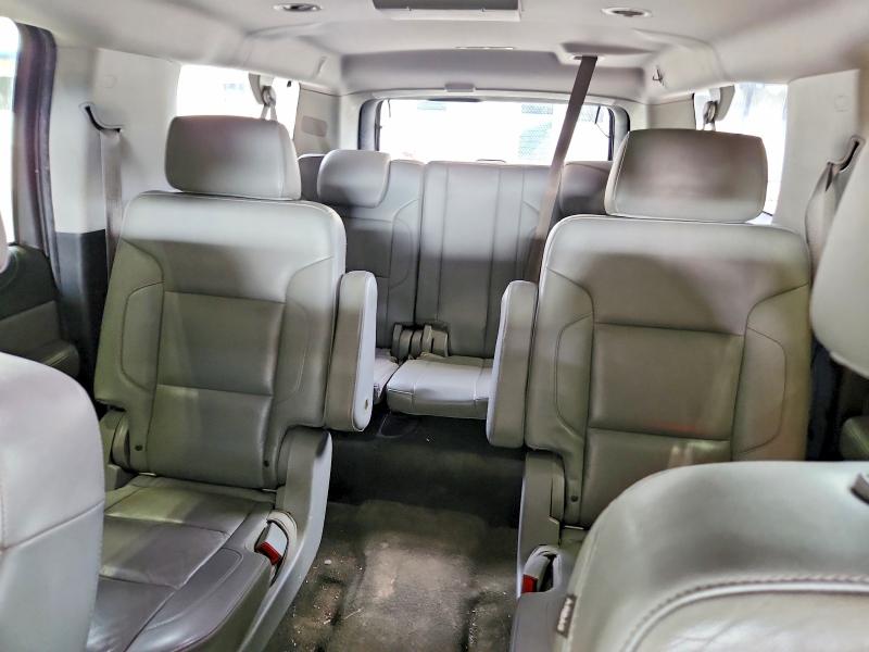 Photo 10 from auction – 2015 CHEVROLET SUBURBAN with VIN 1GNSCJKC4FR712164