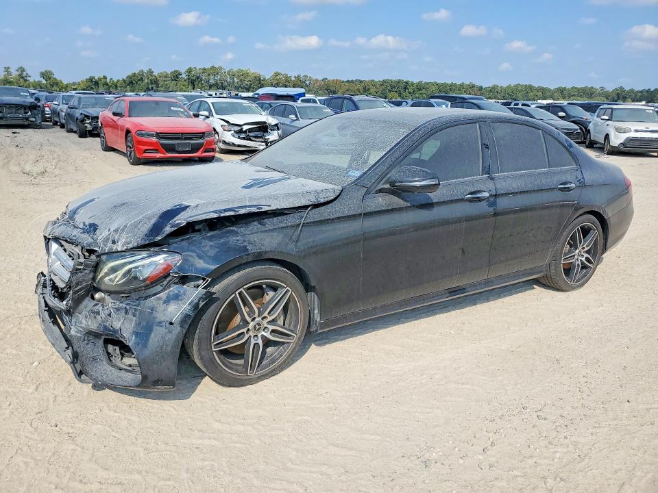 MERCEDES-BENZ E 2019 with VIN WDDZF4JB6KA674282 - Photo from auction