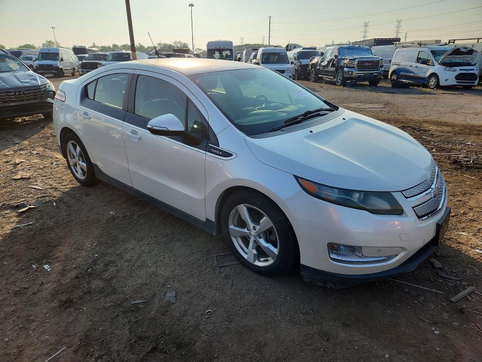 Photo 4 from auction – 2011 CHEVROLET VOLT with VIN 1G1RD6E44BU099131