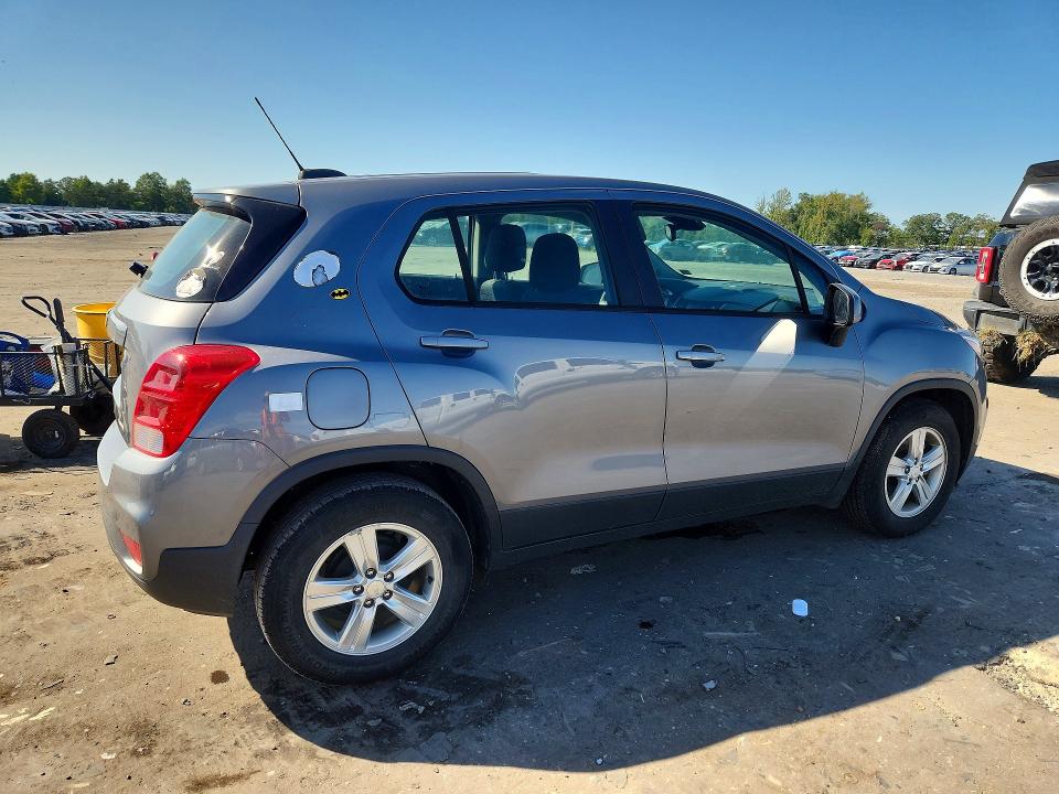 Photo 3 from auction – 2020 CHEVROLET TRAX with VIN 3GNCJKSB0LL151827