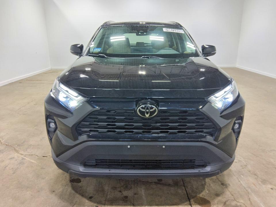 Photo 5 from auction – 2025 TOYOTA RAV4 with VIN 2T3A1RFV0SC505125