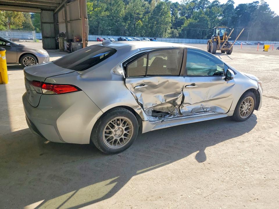 Photo 3 from auction – 2020 TOYOTA COROLLA with VIN JTDEPRAE5LJ035048