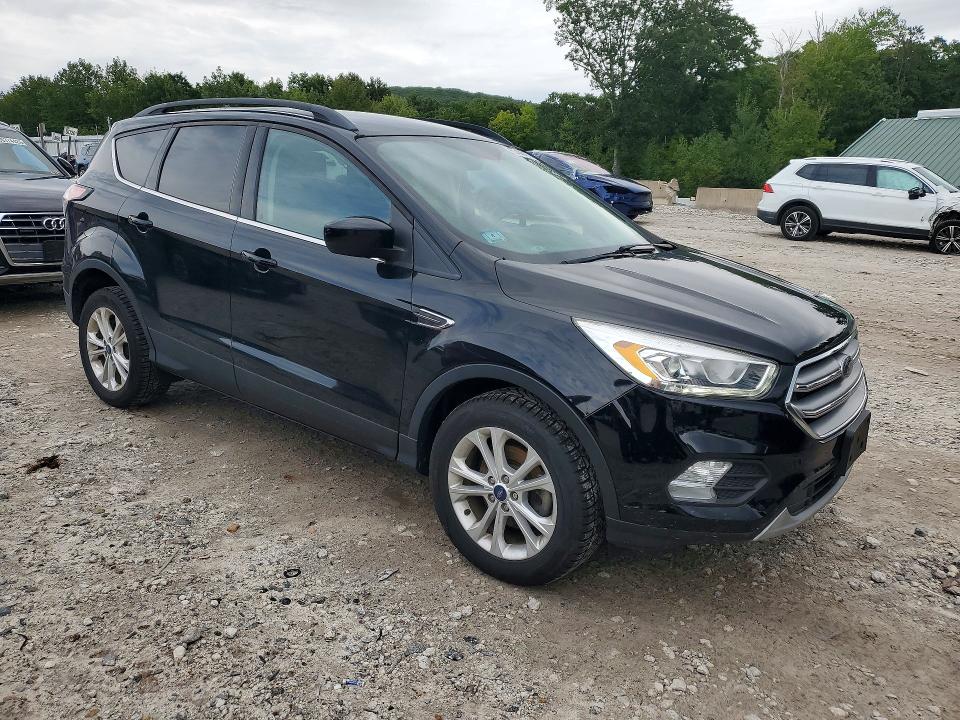 Photo 4 from auction – 2018 FORD ESCAPE with VIN 1FMCU0HD9JUB41230