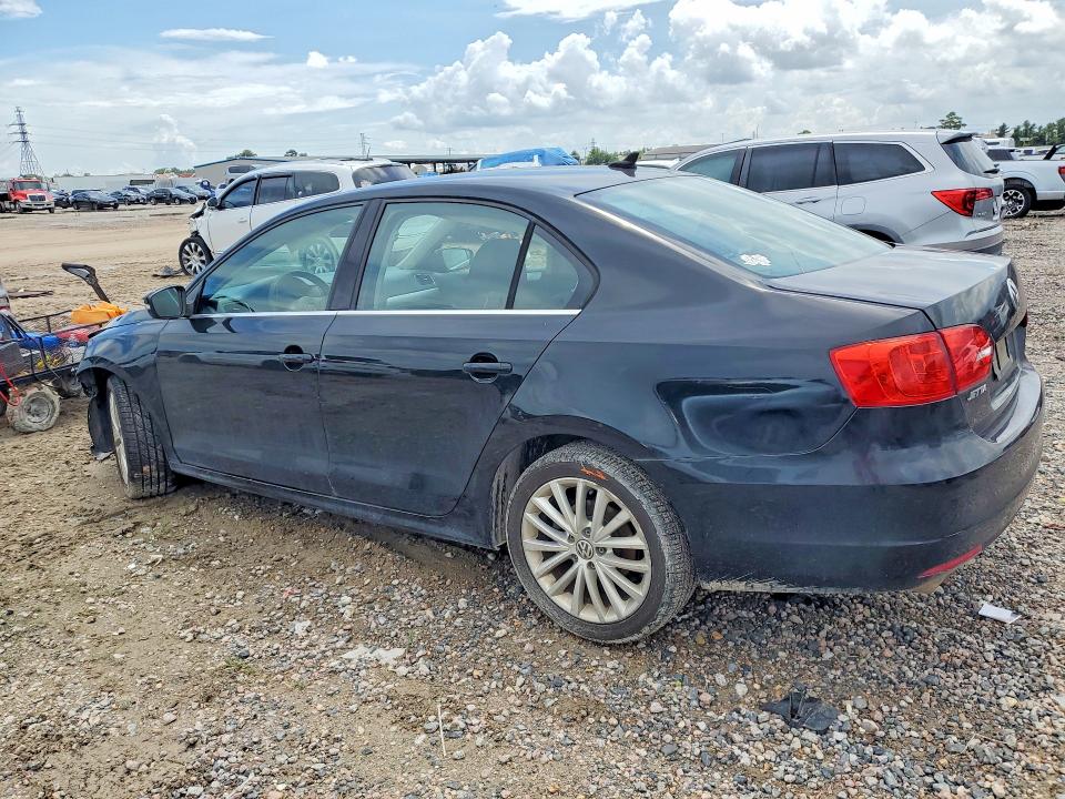 Photo 2 from auction – 2011 VOLKSWAGEN JETTA with VIN 3VWLZ7AJXBM343267