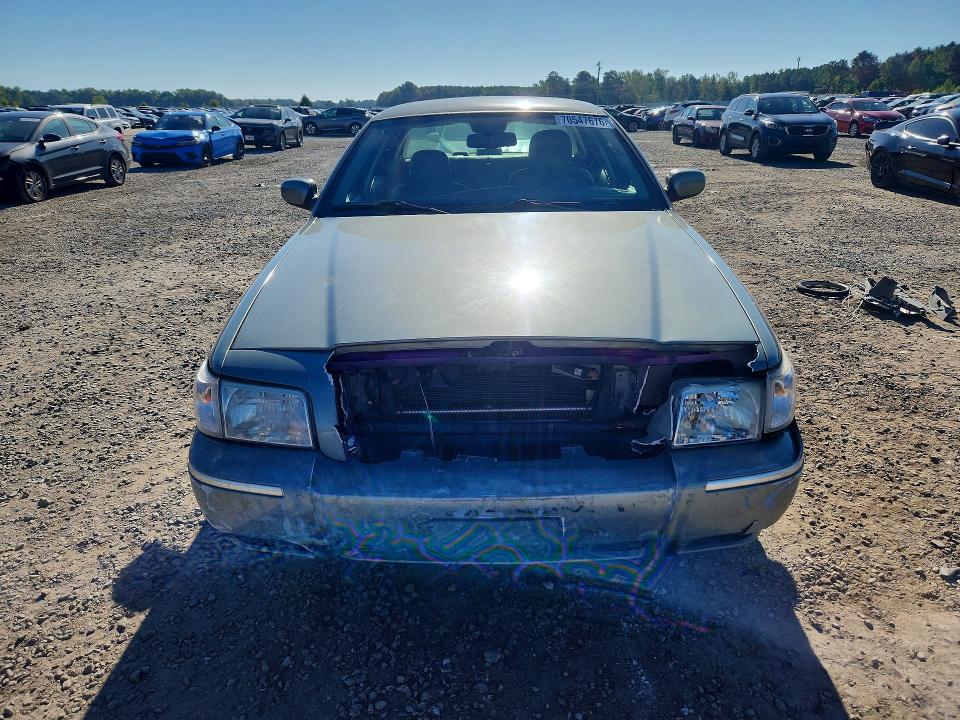 Снимка 5 от търг – 2006 MERCURY GRAND MARQUIS с VIN 2MEFM75W06X637922