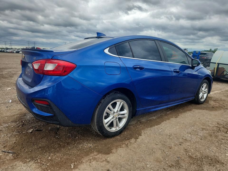 Photo 3 from auction – 2017 CHEVROLET CRUZE with VIN 1G1BE5SM8H7124262