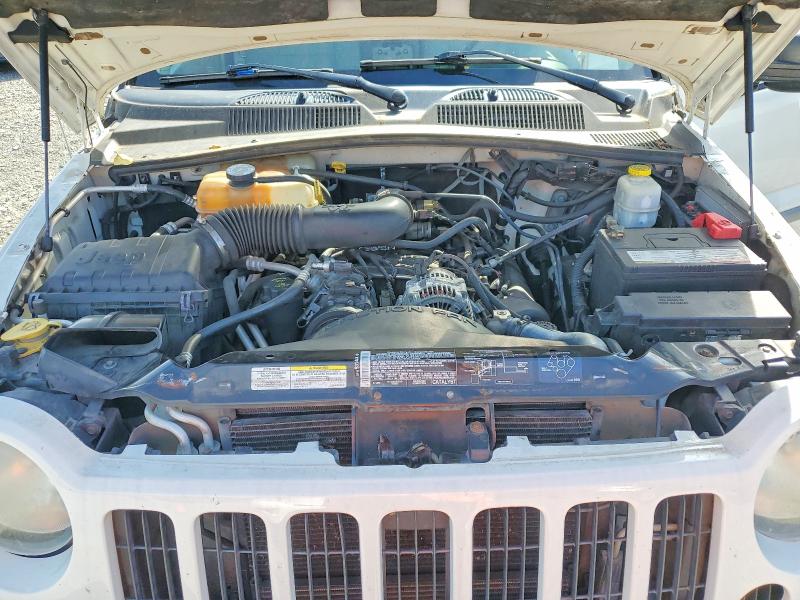 صورة رقم 12 من المزاد - 2005 JEEP LIBERTY مع VIN 1J4GL48K05W634989