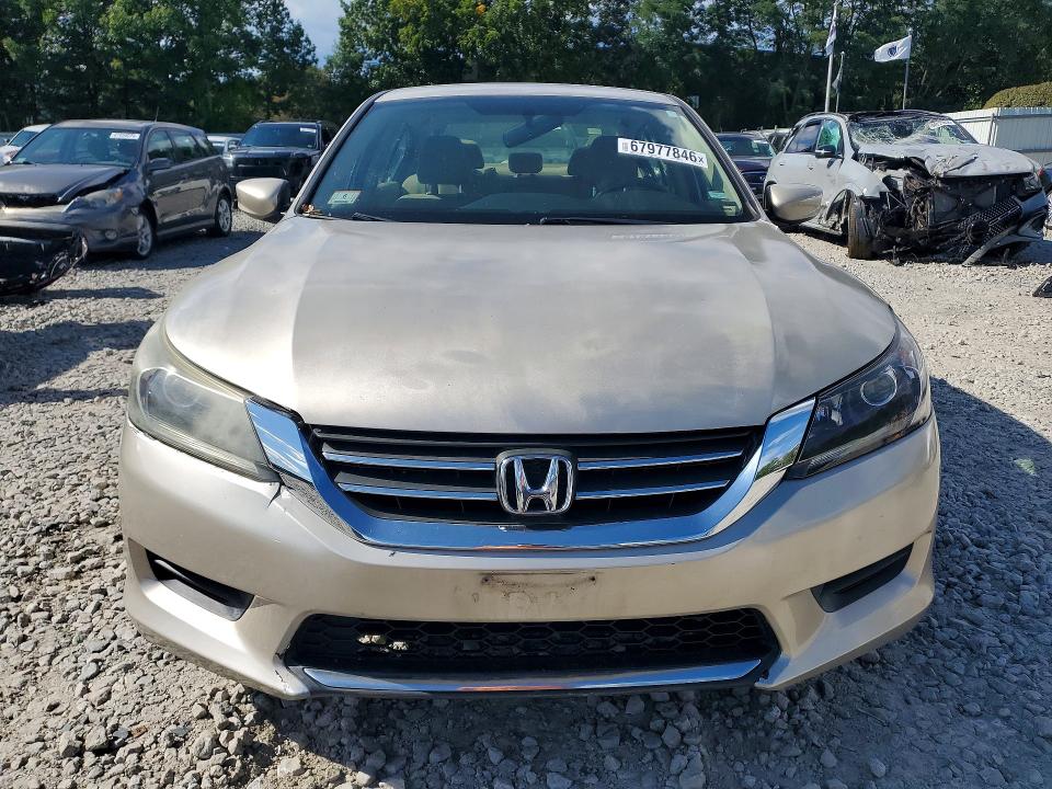 Photo 5 from auction – 2014 HONDA ACCORD with VIN 1HGCR2F32EA285528