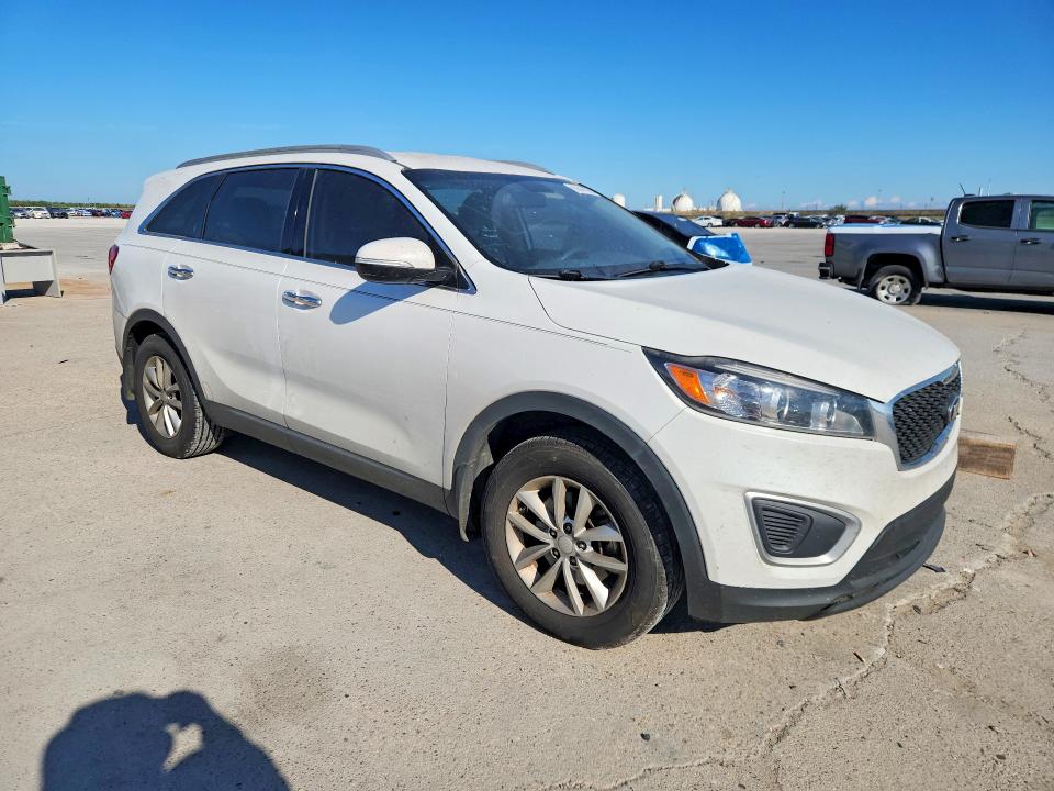 Photo 4 from auction – 2018 KIA SORENTO with VIN 5XYPG4A31JG344233