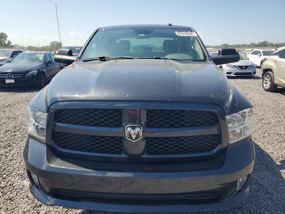 Photo 5 from auction – 2018 RAM 1500 with VIN 3C6RR7KT9JG197770