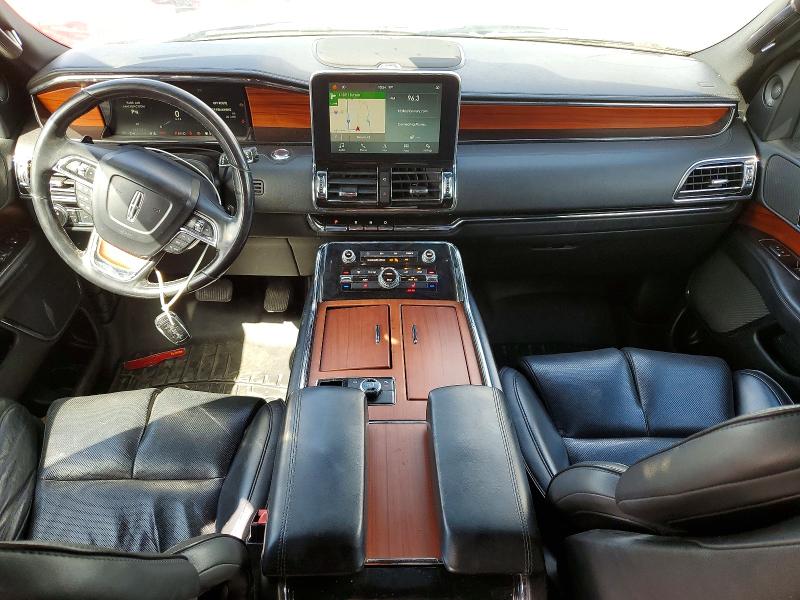 Photo 8 from auction – 2018 LINCOLN NAVIGATOR with VIN 5LMJJ2HT1JEL04723