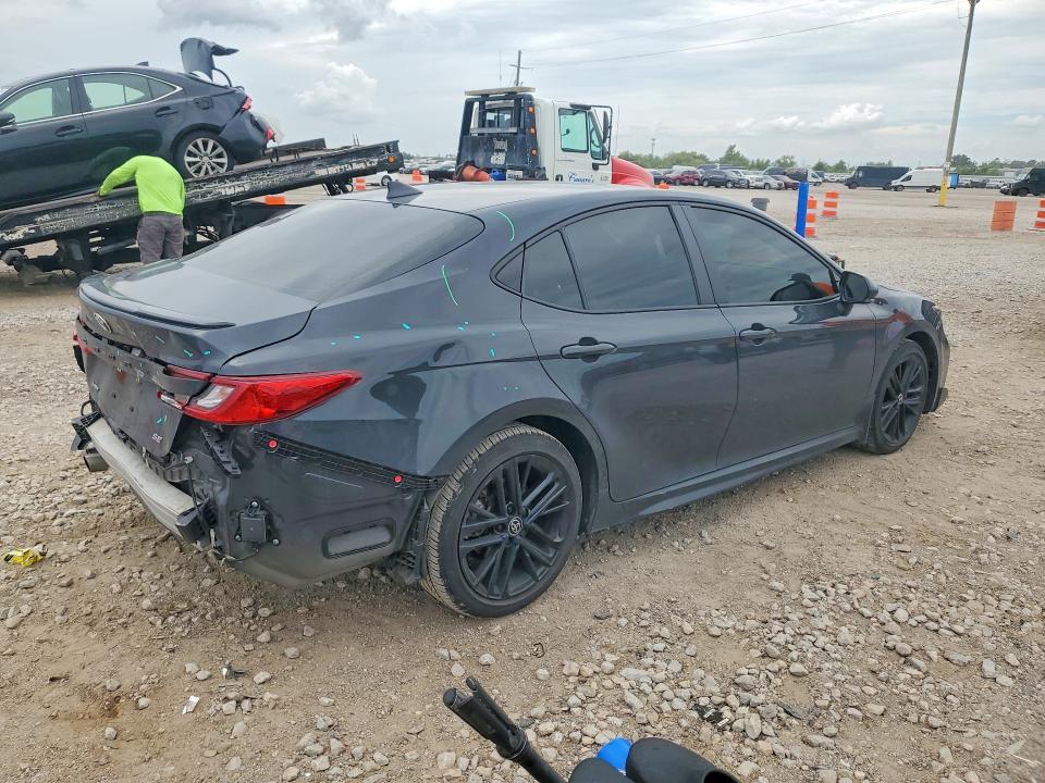 Photo 3 from auction – 2025 TOYOTA CAMRY with VIN 4T1DAACK7SU092488